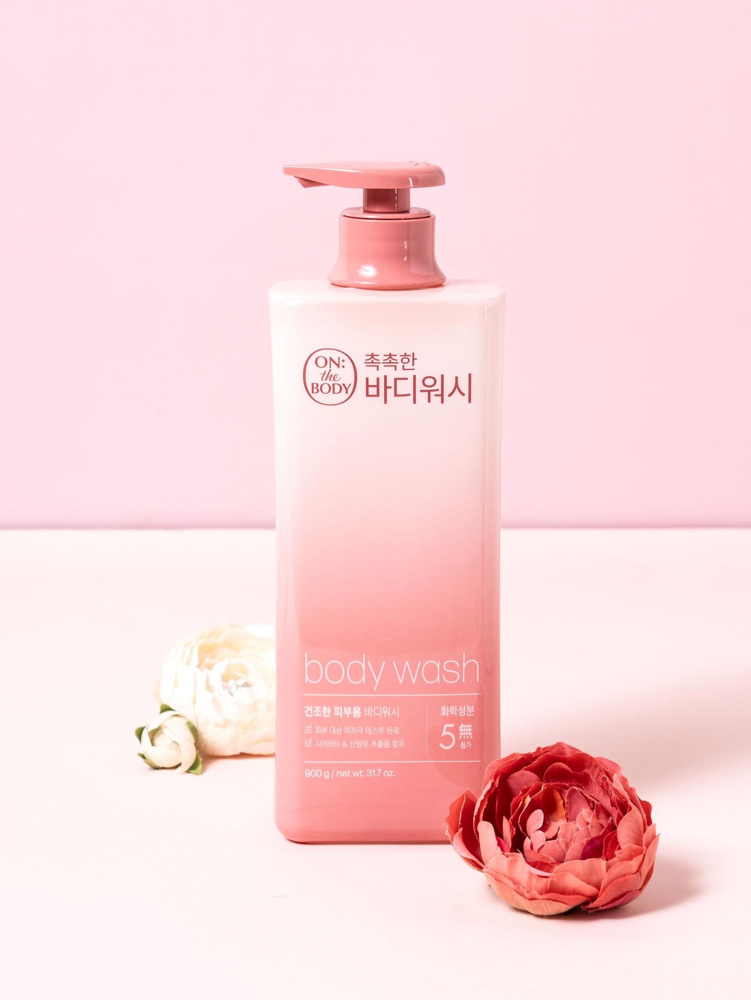 국민뷰티템 온더바디 고보습 바디워시 코튼머스크 향 900 g